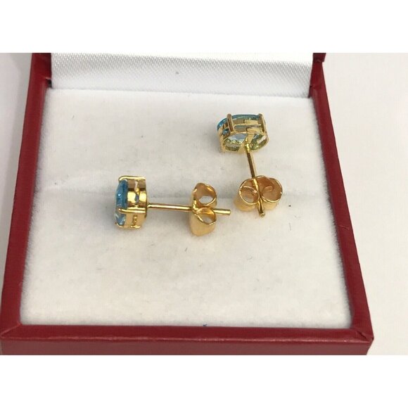 14k Gold Solid Yellow Gold Solitaire, Natural Blue Topaz 2TCW - Picture 4 of 5